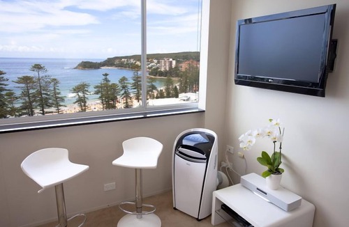 Manly Apartment | Manly Ocean Beach Apartment + Views!