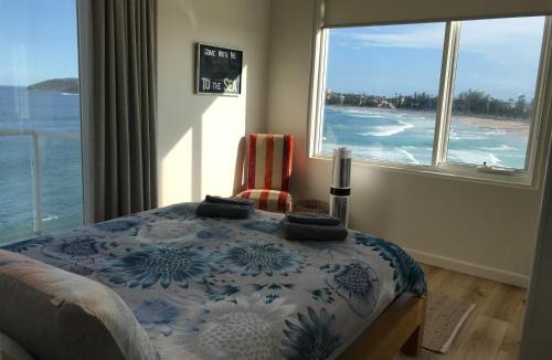 Queenscliff Apartment | Manly Waterfront Beach Stay