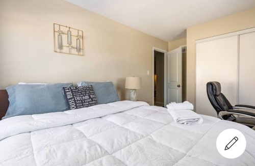 Ottawa Division House | Mannys Place
