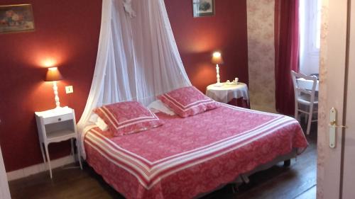 Le Rosais-La Flourie Bed & Breakfast | Manoir de la Baronnie