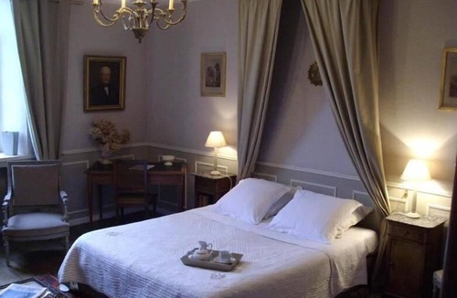 Le Rosais-La Flourie House | Manoir de la Baronnie