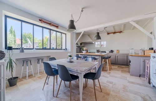 Saint-Martin-le-Beau House | Manoir de la Bergeronnerie, 5 bdrm, sw pool, 10 Km from AmboisenLong weekend