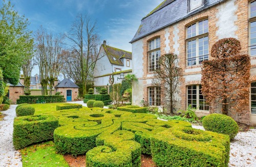 Sezanne House | Manoir de la Marquise