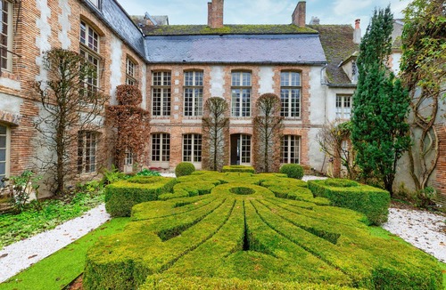 Sezanne House | Manoir de la Marquise