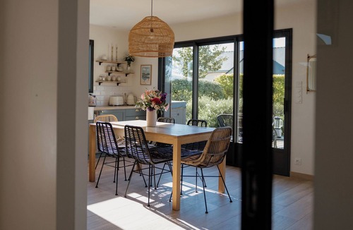 Val-d'Ize House | Manoir de la Nogrie -La Grange, 4 bedrooms, heated pool and private jacuzzi