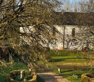 La Roche-Rigault Bed & Breakfast | Manoir de Manapany