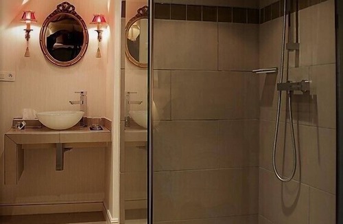 Monnaie Bed & Breakfast | Manoir de Maucartier