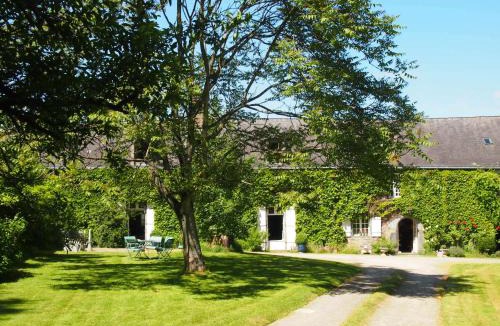 Sixt-sur-Aff Bed & Breakfast | Manoir de Pommery
