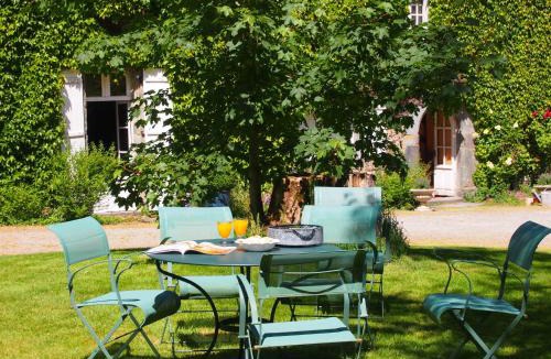 Sixt-sur-Aff Bed & Breakfast | Manoir de Pommery