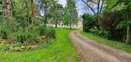 Sideville Bed & Breakfast | Manoir de Saint Ouen