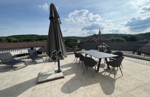 Savigny-les-Beaune Bed & Breakfast | Manoir de Villamont