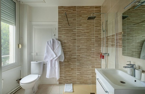 Cravant-les-Coteaux House | Manoir des Bertinières