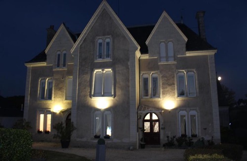 Cravant-les-Coteaux House | Manoir des Bertinières
