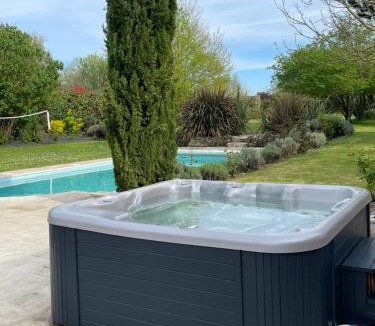 Brigne House | Manoir des Rosiers