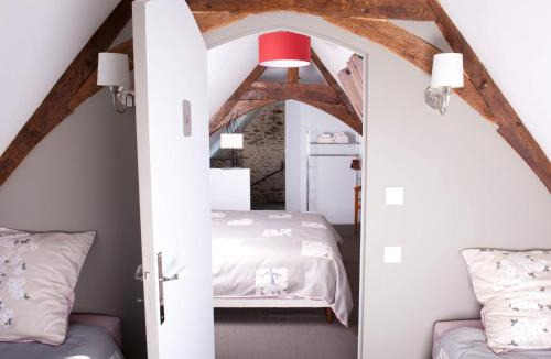 Taupont House | Manoir Desnachez