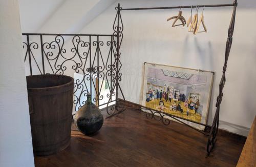 Prudhomat Apartment | Manoir du Boscau, Louis IX