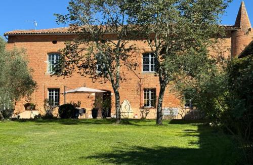 Cintegabelle Bed & Breakfast | Manoir du Bouyssou