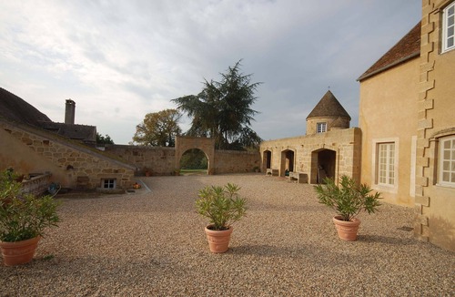 Meaulne-Vitray House | Manoir du Mortier
