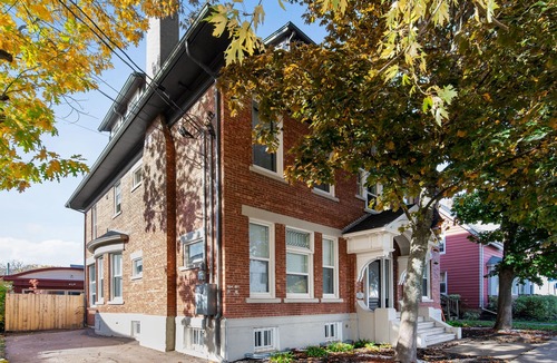 Moncton House | Manoir Highfield