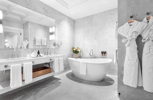 North Hatley Hotel | Manoir Hovey