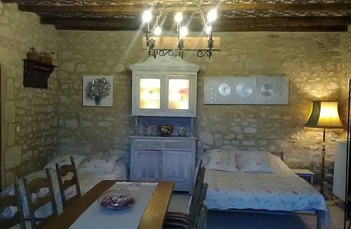 Beaumont House | Manoir Le Cristal, Futuroscope from 33 euros!