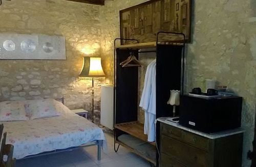Beaumont House | Manoir Le Cristal, Futuroscope from 33 euros!
