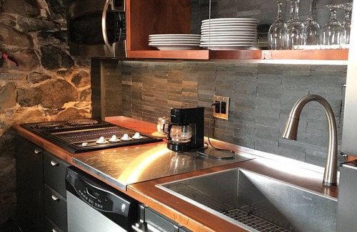 Marieville Hotel | Manoir Ramezay