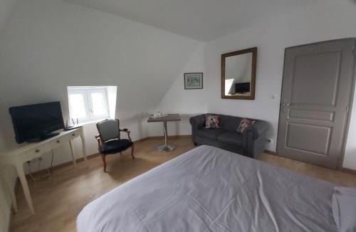 Noyon Apartment | Manoir Saint-Eloi