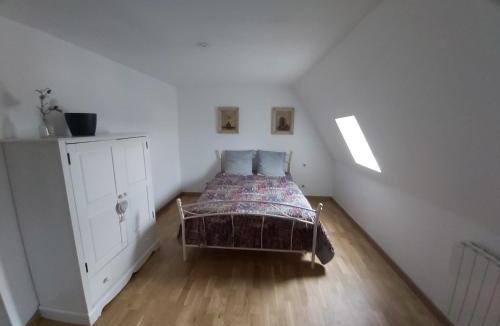 Noyon Apartment | Manoir Saint-Eloi