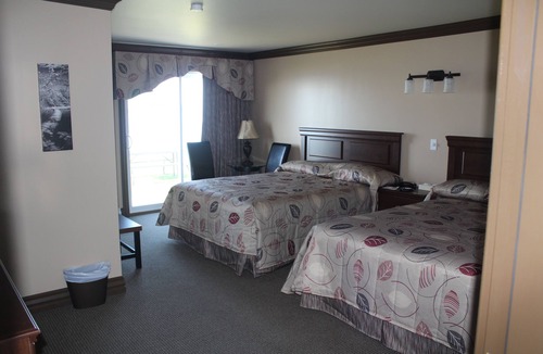 Sainte-Anne-des-Monts Hotel | Manoir sur Mer