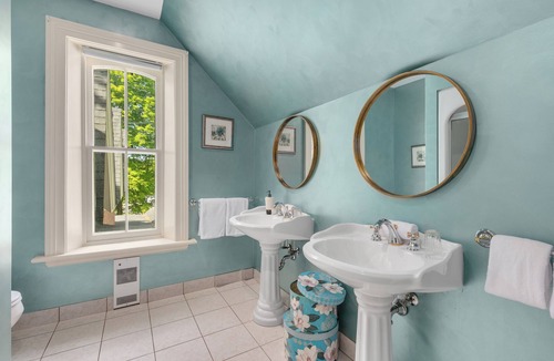 Cowansville House | Manoir Sweetsburg