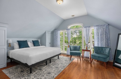 Cowansville House | Manoir Sweetsburg