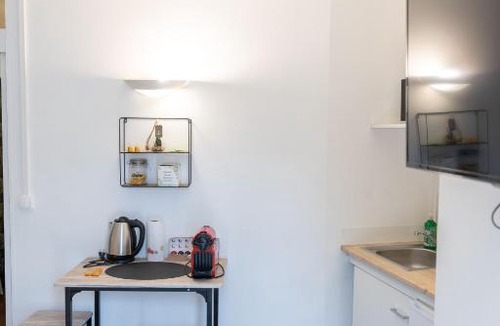 Sainte-Savine Apartment | MANON Studio avec PARKING à 10min du Centre