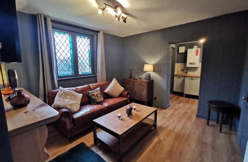 Cheltenham Hotel | Manor by the Lake