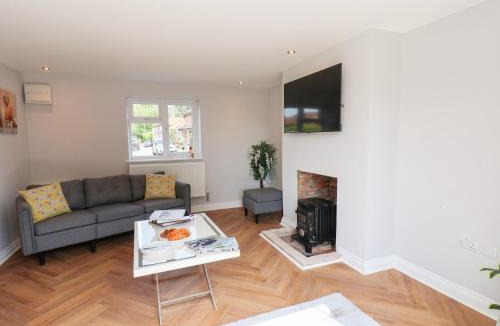 Driffield House | Manor Cottage