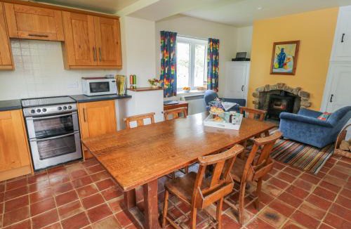 Pickering House | Manor Cottage