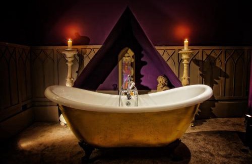 Thorpe House | Manor Court