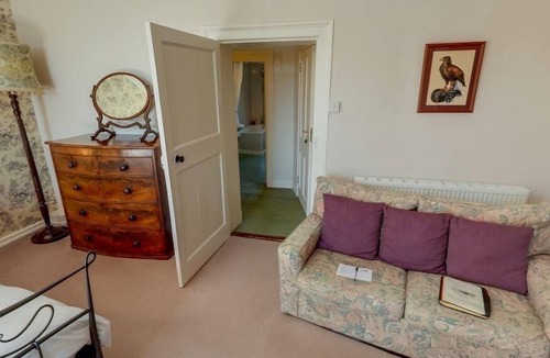Froxfield Bed & Breakfast | Manor Farm B & B