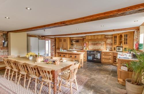 Cheselbourne House | Manor Farm Barn