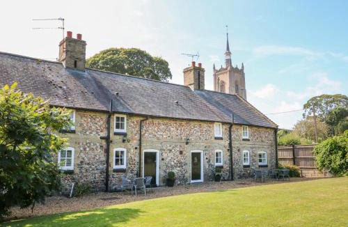 Swaffham House | Manor Farm Cottage
