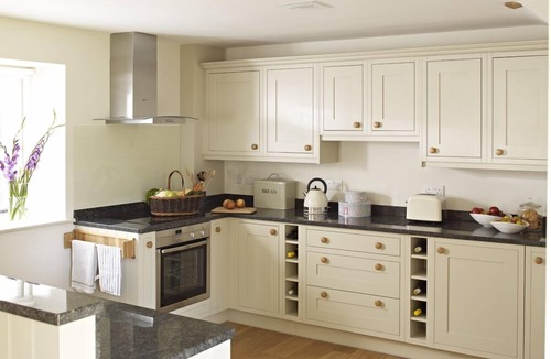 Thatcham Cottage | Manor Farm Courtyard Cottages