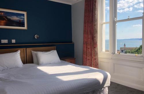 Exmouth Hotel | Manor Hotel