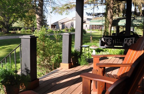Little Valley House | Manor House BnB, Soaking Tub, Pet Friendly