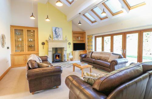 Hasland House | Manor House