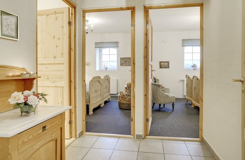 Spøttrup House | Manor house in a beautiful surrounding. Swimming pool. 41,000 m2 lovely park.