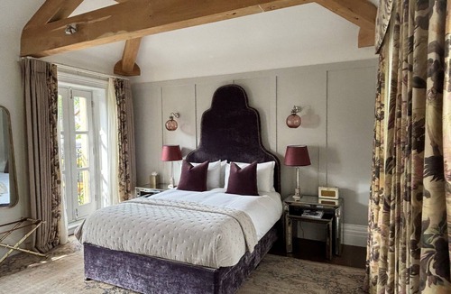 Ainley Top Hotel | Manor House Lindley