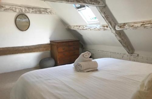 Holworth House | Manor House Mews - rustic Stable Conversion