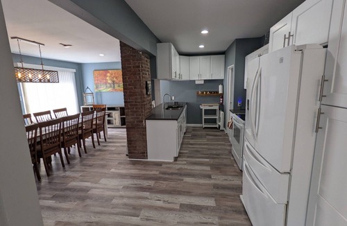 Livingston Manor House | Manor house renovated with rustic charm