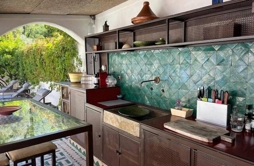 Le Muy House | Manor house with garden