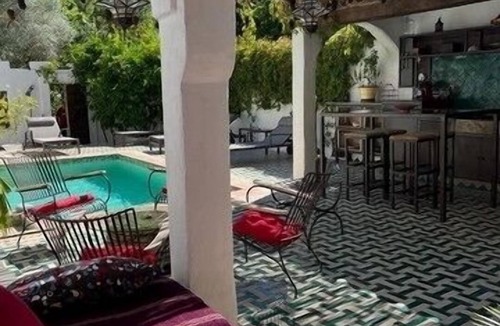 Le Muy House | Manor house with garden